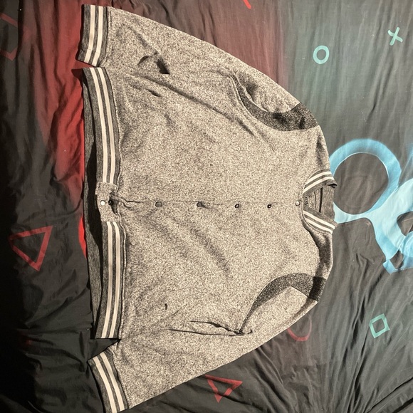 Brooklyn Cloth Gray Button-Up Sweater - Picture 2 of 12